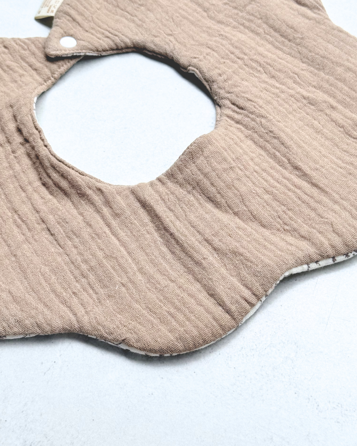 Gardenia Dual Bib
