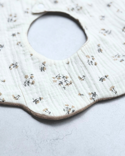 Gardenia Dual Bib