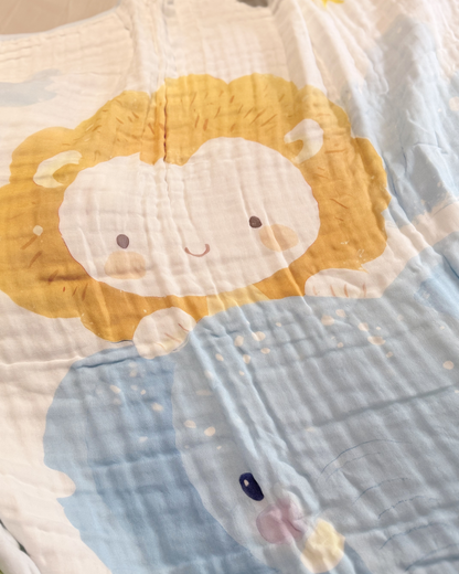 Leo Lion Bath & Cuddle Wrap