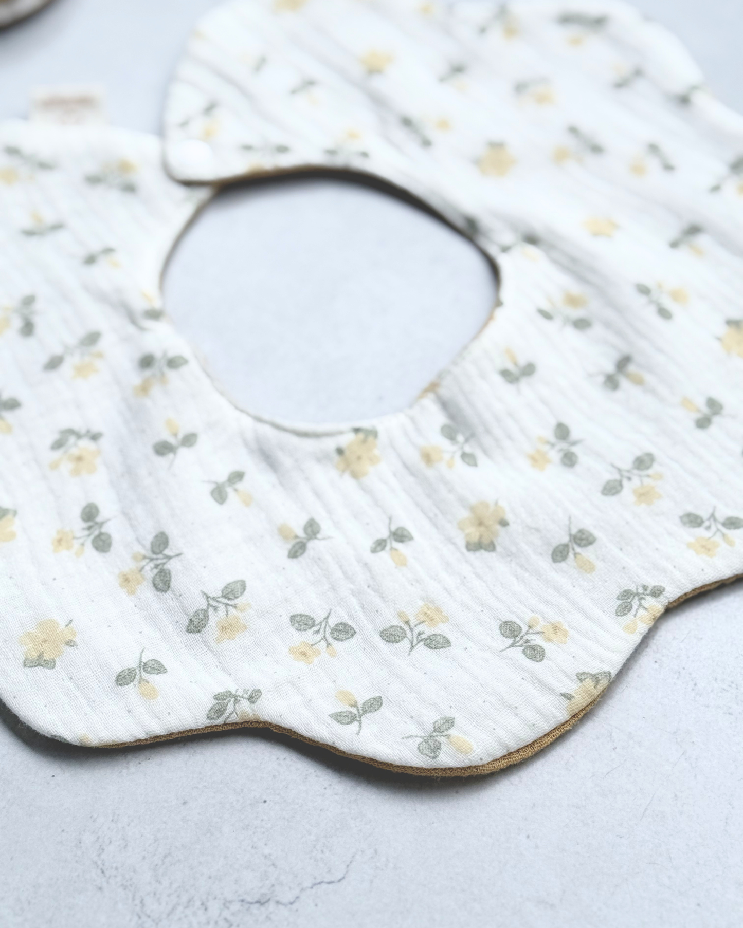 Summer Dual Bib