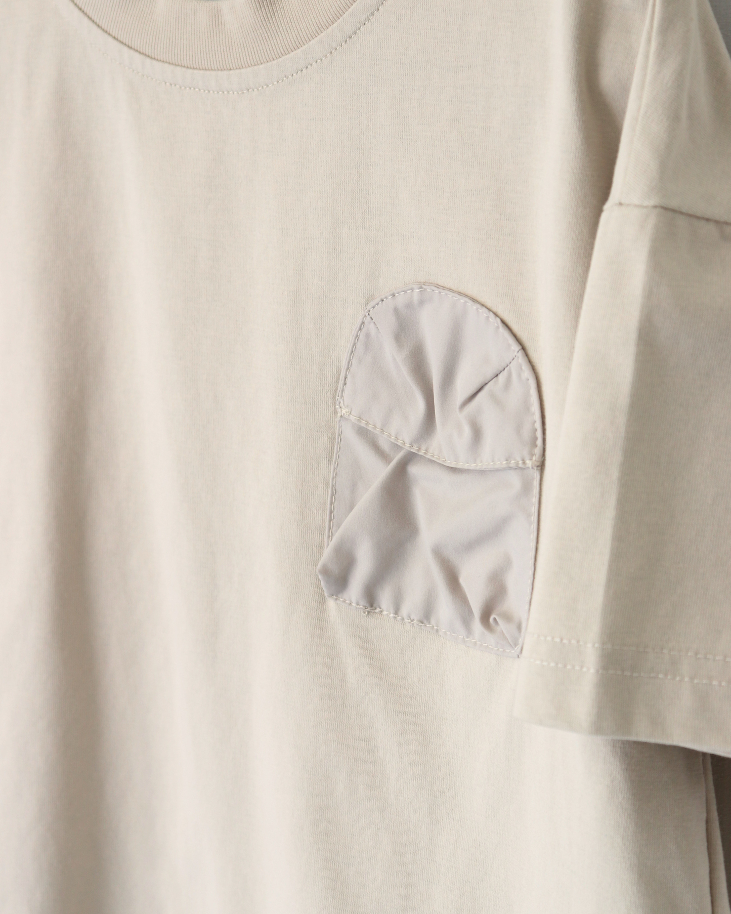 Darwin Beige Grey T-Shirt