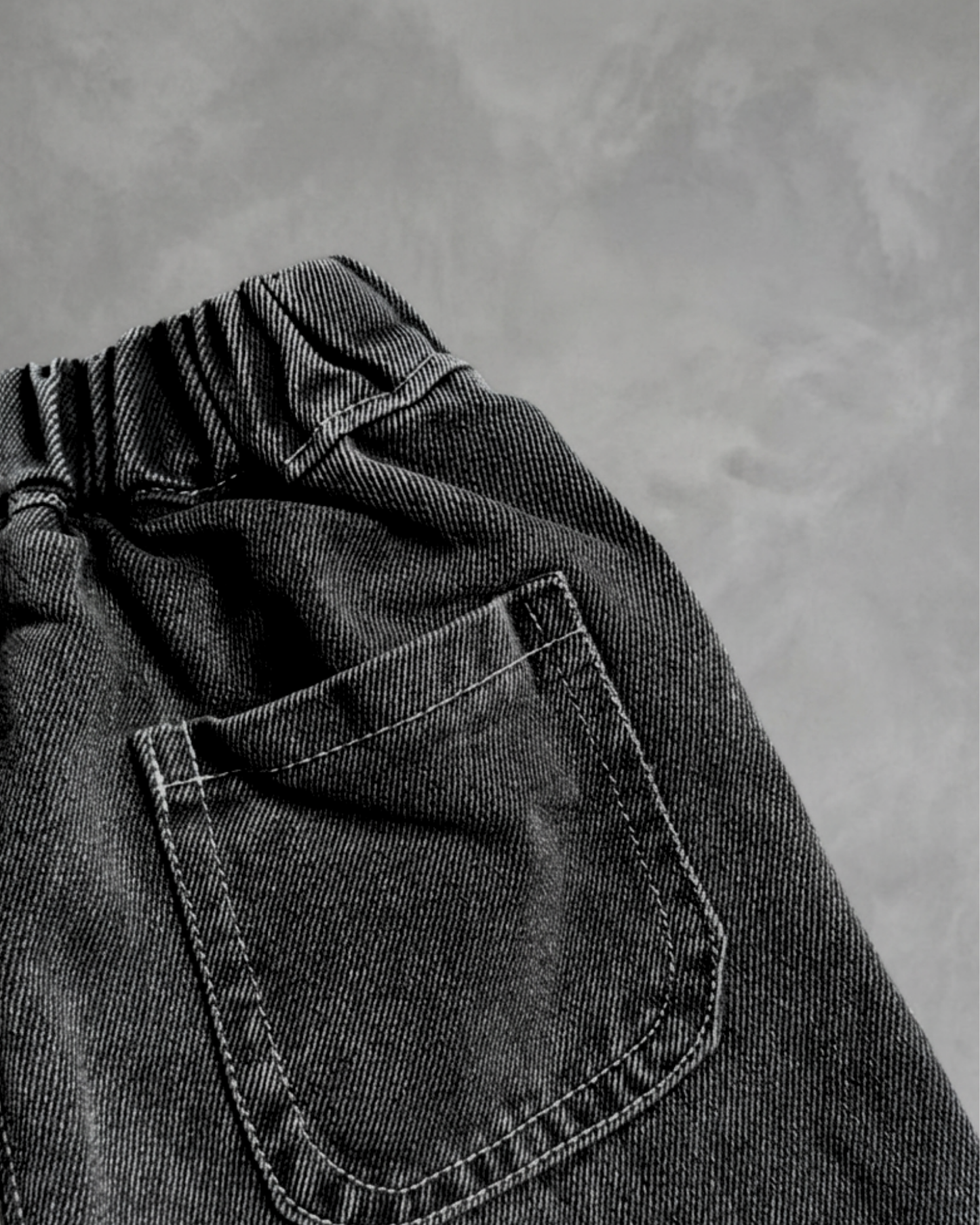 Dallas Pull Up Black Denims