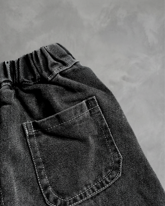 Dallas Pull Up Black Denims